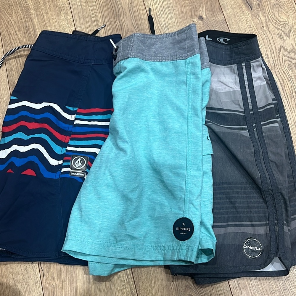 3 swim trunks. Volcom, Ripcurl, O’Neill. Great condition.